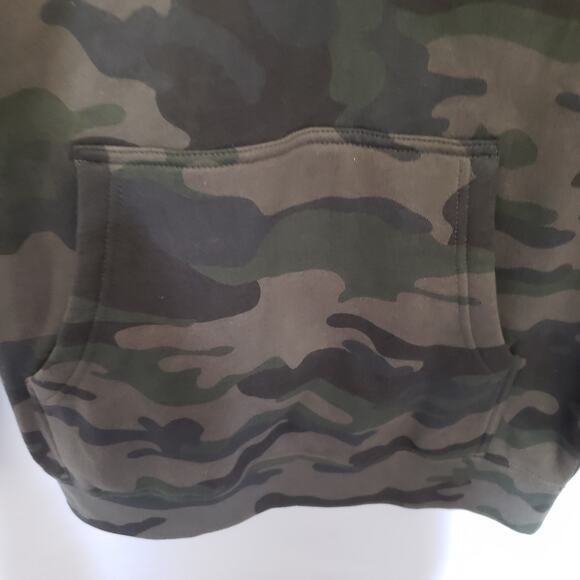 Andrea L'Ariste Graphic Camo Mens Hoodie Size S Don't Mind the Grind Streetwear - Picture 5 of 10